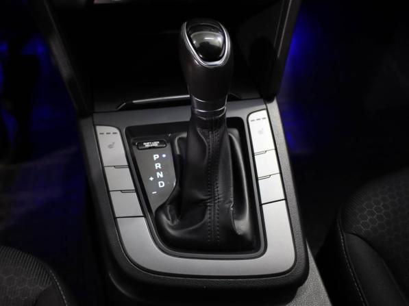Hyundai Elantra VI (AD) с пробегом 2017 года, цена 1 559 000 рублей, 191949 км, седан, Автокод Объявления