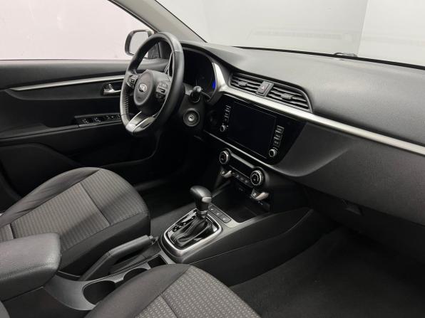Kia Rio IV Рестайлинг с пробегом 2020 года, цена 1 465 000 рублей, 129186 км, седан, Автокод Объявления