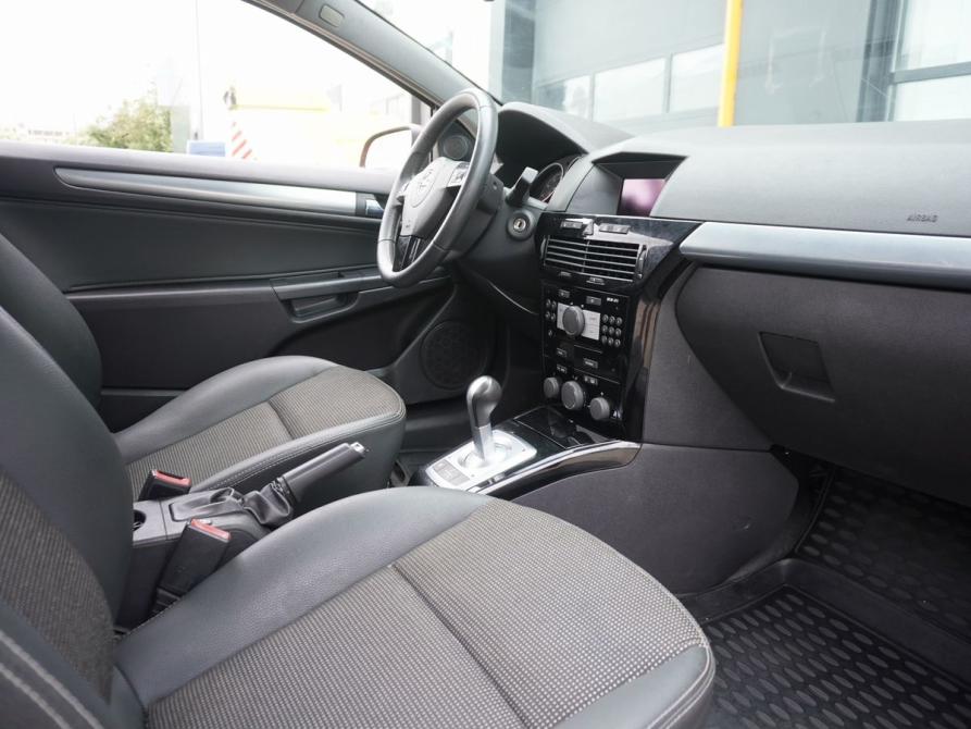 Opel Astra H Рестайлинг Москва  - изображение 11