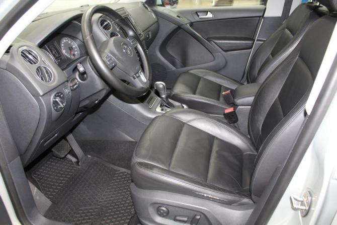 Volkswagen Tiguan I Рестайлинг с пробегом 2011 года, цена 1 199 000 рублей, 245134 км, внедорожник, Автокод Объявления