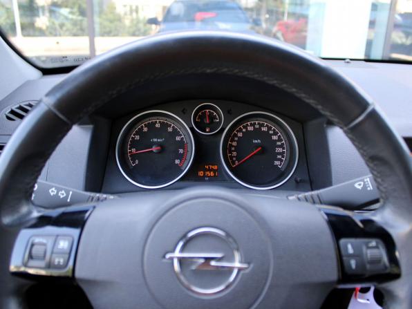 Opel Astra H Рестайлинг с пробегом 2012 года, цена 670 000 рублей, 101554 км, хэтчбек, Автокод Объявления