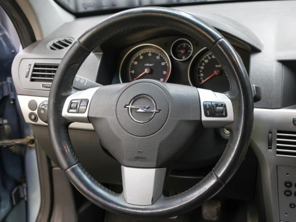 Opel Astra H Рестайлинг с пробегом 2011 года, цена 398 000 рублей, 288889 км, хэтчбек, Автокод Объявления