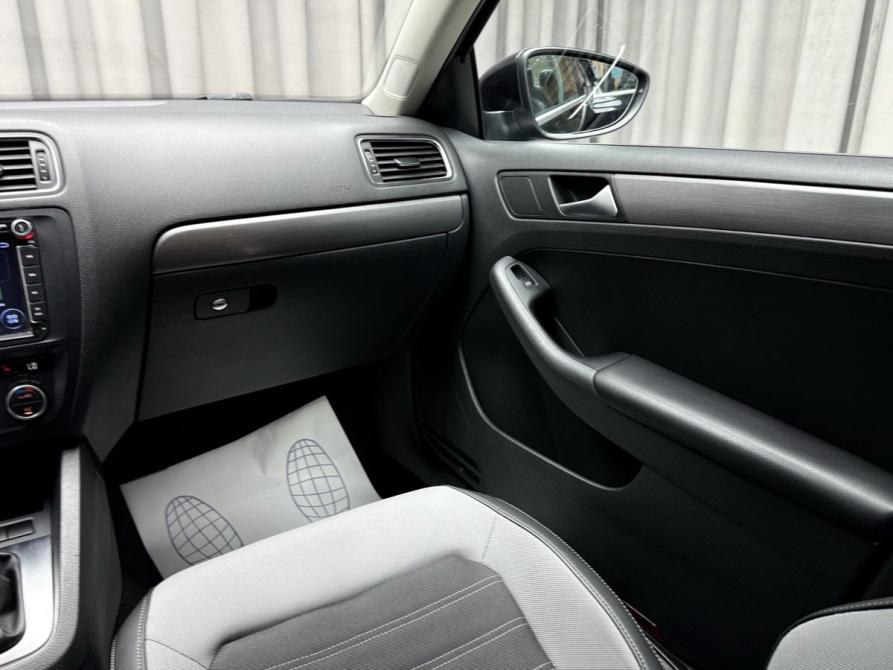 Volkswagen Jetta VI Ижевск  - изображение 12