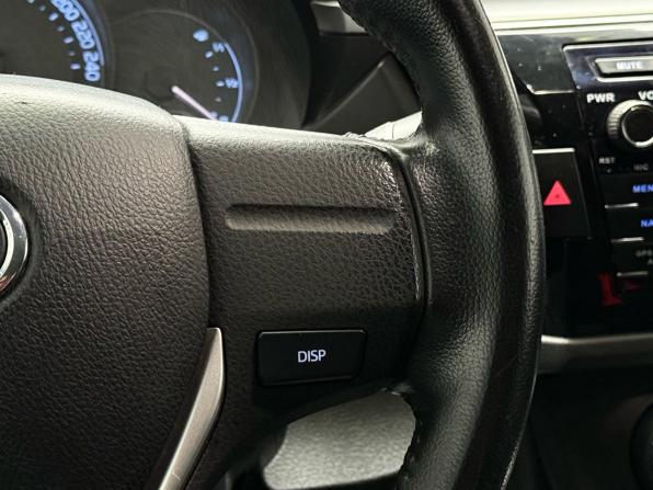 Toyota Corolla XI (E160 E170 E180) с пробегом 2015 года, цена 1 549 000 рублей, 159350 км, седан, Автокод Объявления