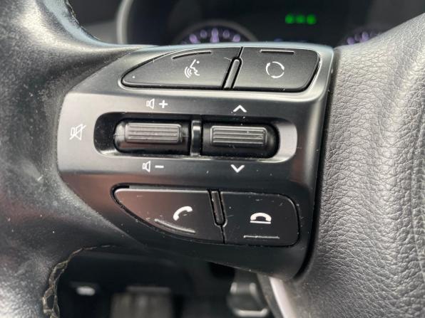 Kia Rio IV с пробегом 2019 года, цена 1 450 000 рублей, 120600 км, хэтчбек, Автокод Объявления