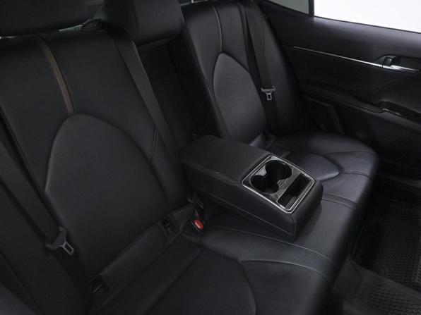 Toyota Camry VIII (XV70) Рестайлинг с пробегом 2023 года, цена 3 465 000 рублей, 64000 км, седан, Автокод Объявления