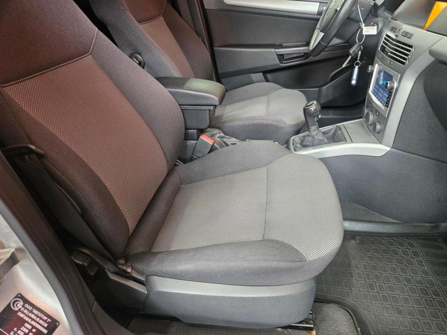 Opel Astra H Рестайлинг Вологда  - изображение 12