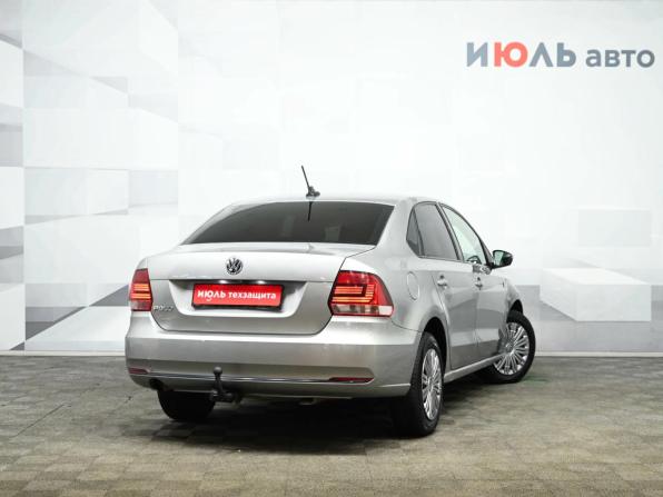 Volkswagen Polo V Рестайлинг с пробегом 2018 года, цена 850 000 рублей, 238509 км, седан, Автокод Объявления