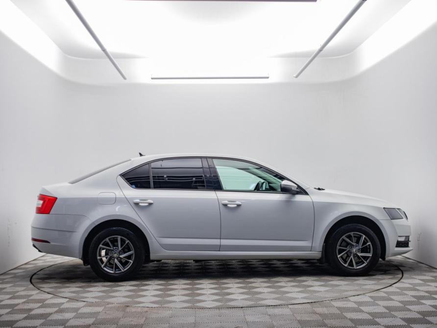 Skoda Octavia III (A7) Рестайлинг Москва  - изображение 4