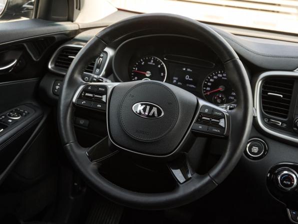 Kia Sorento III Prime Рестайлинг с пробегом 2017 года, цена 3 040 000 рублей, 111000 км, внедорожник, Автокод Объявления