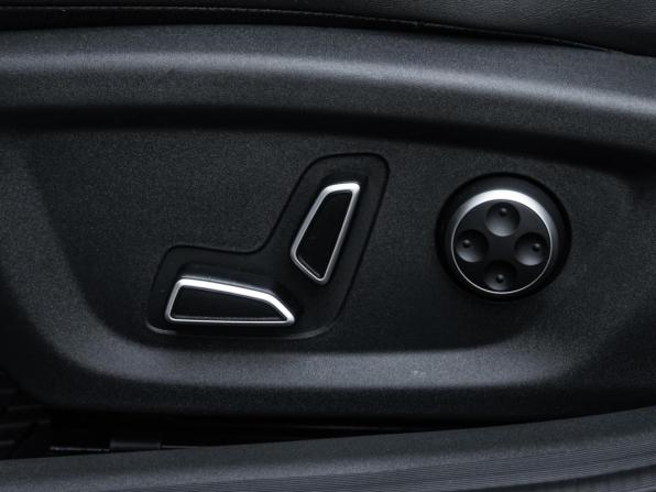 Changan UNI-V I с пробегом 2024 года, цена 2 457 000 рублей, 7992 км, лифтбек, Автокод Объявления