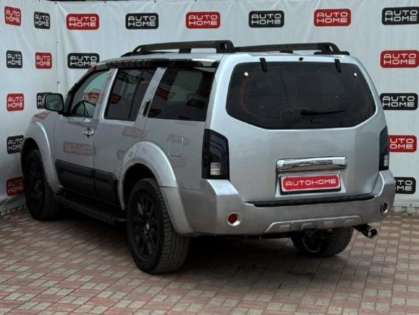 Nissan Pathfinder III Рестайлинг с пробегом 2011 года, цена 1 349 999 рублей, 260123 км, внедорожник, Автокод Объявления