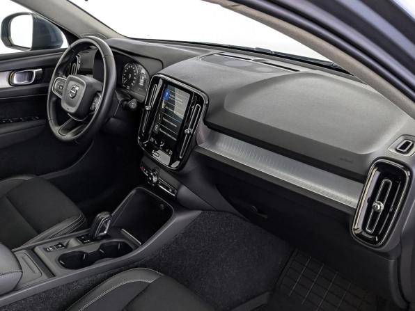 Volvo XC40 I с пробегом 2018 года, цена 2 445 000 рублей, 176314 км, внедорожник, Автокод Объявления