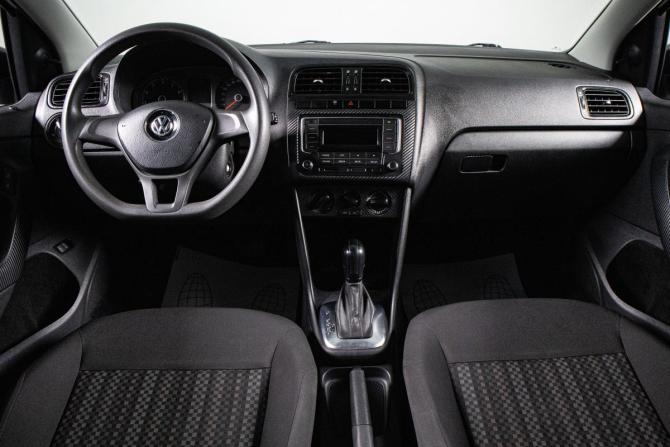 Volkswagen Polo V Рестайлинг с пробегом 2019 года, цена 1 069 000 рублей, 110000 км, седан, Автокод Объявления