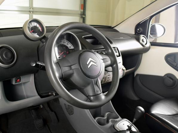 Citroen C1 I Рестайлинг с пробегом 2011 года, цена 399 995 рублей, 215918 км, хэтчбек, Автокод Объявления