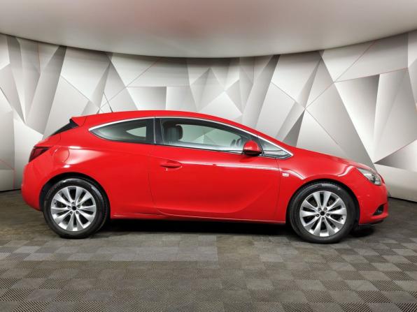 Opel Astra J Рестайлинг с пробегом 2013 года, цена 849 000 рублей, 133451 км, хэтчбек, Автокод Объявления