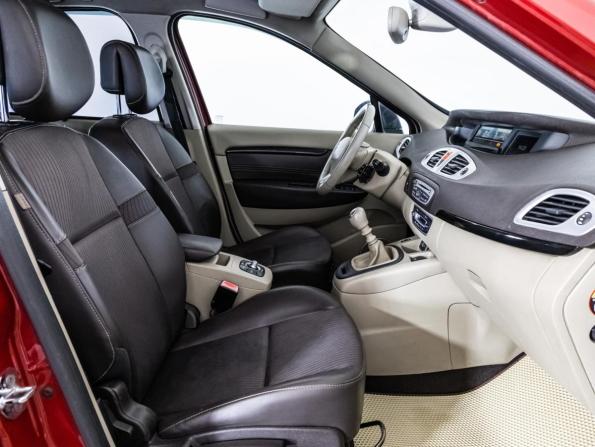 Renault Scenic III с пробегом 2009 года, цена 549 000 рублей, 393127 км, компактвэн, Автокод Объявления