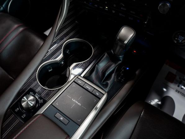 Lexus RX IV Рестайлинг с пробегом 2019 года, цена 5 380 000 рублей, 66304 км, внедорожник, Автокод Объявления