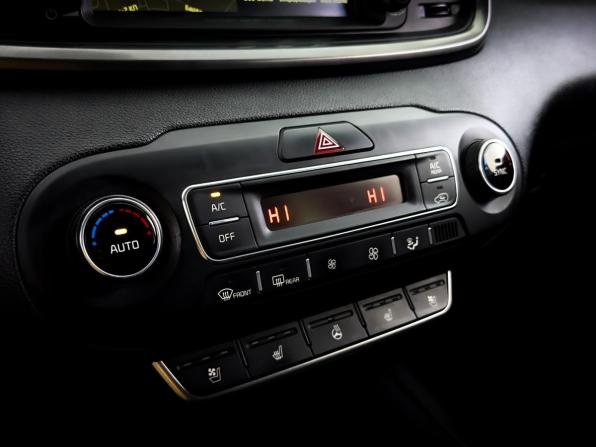 Kia Sorento III Prime Рестайлинг с пробегом 2018 года, цена 2 550 000 рублей, 142792 км, внедорожник, Автокод Объявления
