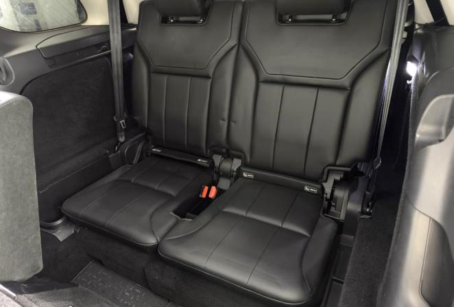 Land Rover Discovery V с пробегом 2018 года, цена 3 900 000 рублей, 66299 км, внедорожник, Автокод Объявления