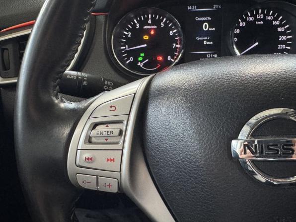 Nissan Qashqai II с пробегом 2017 года, цена 1 350 000 рублей, 144241 км, внедорожник, Автокод Объявления