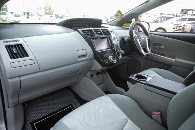 Toyota Prius Alpha I (ZVW40/41) с пробегом 2011 года, цена 1 098 000 рублей, 191300 км, универсал, Автокод Объявления