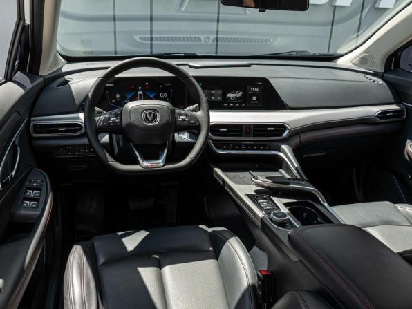Changan UNI-T I Рестайлинг с пробегом 2023 года, цена 2 170 000 рублей, 66249 км, внедорожник, Автокод Объявления