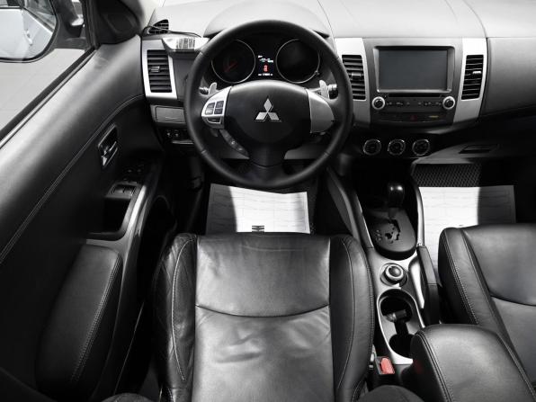 Mitsubishi Outlander II Рестайлинг с пробегом 2012 года, цена 1 050 000 рублей, 179601 км, внедорожник, Автокод Объявления