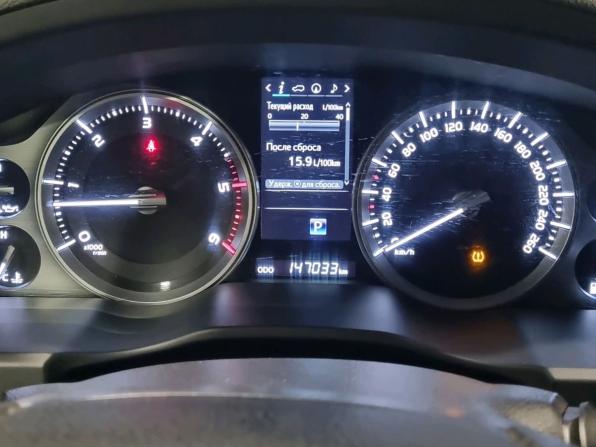 Toyota Land Cruiser 200 Series Рестайлинг 2 с пробегом 2019 года, цена 6 500 000 рублей, 147034 км, внедорожник, Автокод Объявления