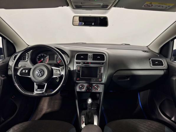 Volkswagen Polo V Рестайлинг с пробегом 2020 года, цена 1 429 000 рублей, 81735 км, седан, Автокод Объявления