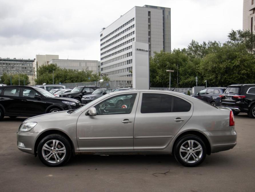 Skoda Octavia II (A5) Рестайлинг Москва  - изображение 7