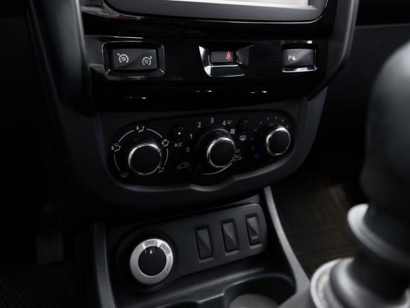Renault Duster I Рестайлинг с пробегом 2016 года, цена 1 190 000 рублей, 170813 км, внедорожник, Автокод Объявления