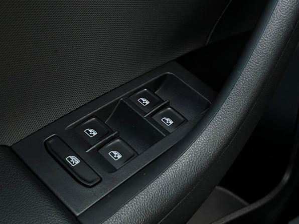 Skoda Rapid II с пробегом 2021 года, цена 1 859 600 рублей, 60925 км, лифтбек, Автокод Объявления