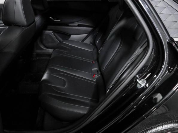 Hyundai Elantra VII (CN7) Рестайлинг с пробегом 2023 года, цена 2 150 000 рублей, 50500 км, седан, Автокод Объявления