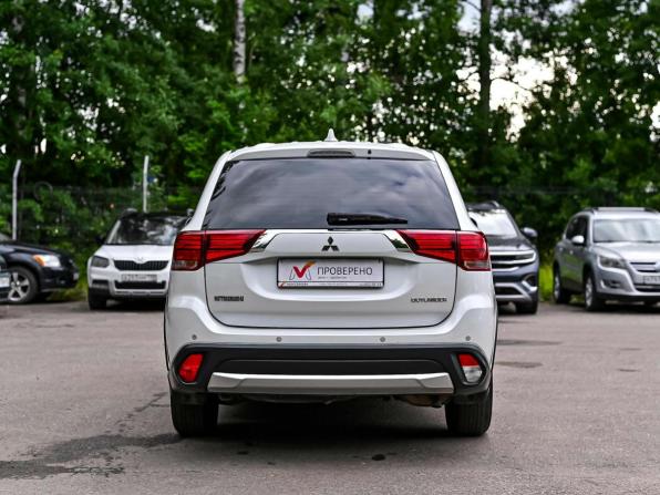 Mitsubishi Outlander III Рестайлинг 2 с пробегом 2017 года, цена 1 690 000 рублей, 105103 км, внедорожник, Автокод Объявления