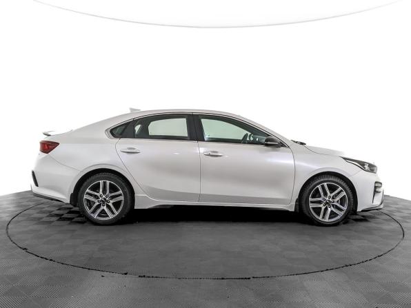 Kia Cerato IV с пробегом 2021 года, цена 2 055 000 рублей, 90384 км, седан, Автокод Объявления