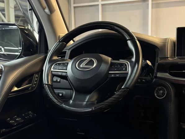 Lexus LX III Рестайлинг 2 с пробегом 2018 года, цена 10 697 000 рублей, 83204 км, внедорожник, Автокод Объявления