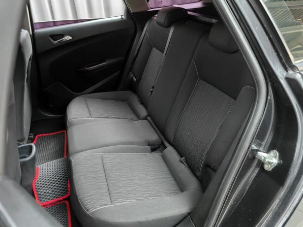 Opel Astra J Рестайлинг с пробегом 2013 года, цена 651 000 рублей, 240000 км, универсал, Автокод Объявления