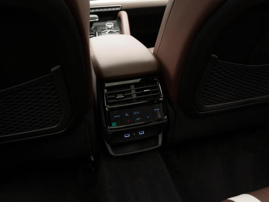 Geely Monjaro I Москва  - изображение 15