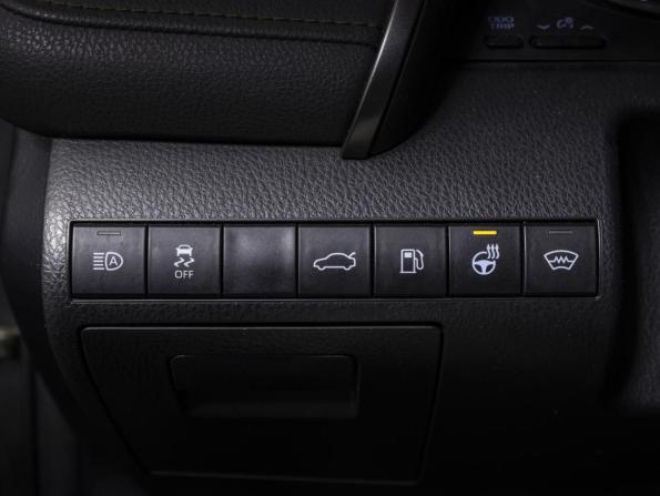 Toyota Camry VIII (XV70) с пробегом 2018 года, цена 2 049 000 рублей, 201000 км, седан, Автокод Объявления