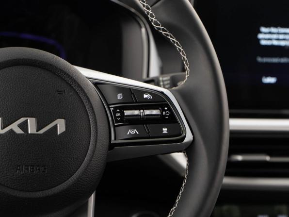 Kia K3 II (China Market) Рестайлинг с пробегом 2025 года, цена 2 599 077 рублей, 31 км, седан, Автокод Объявления
