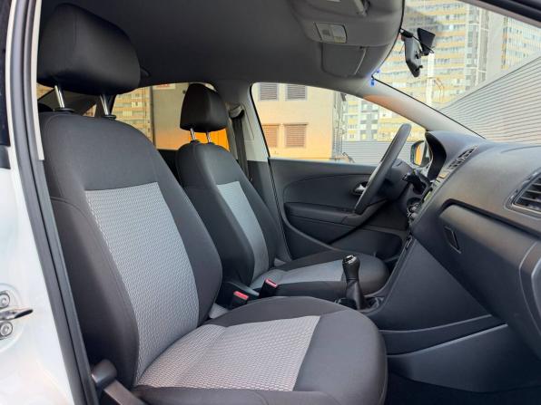 Volkswagen Polo V с пробегом 2015 года, цена 795 000 рублей, 157408 км, седан, Автокод Объявления