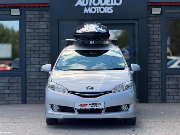 Toyota Wish II Рестайлинг с пробегом 2015 года, цена 1 690 000 рублей, 182854 км, минивэн, Автокод Объявления