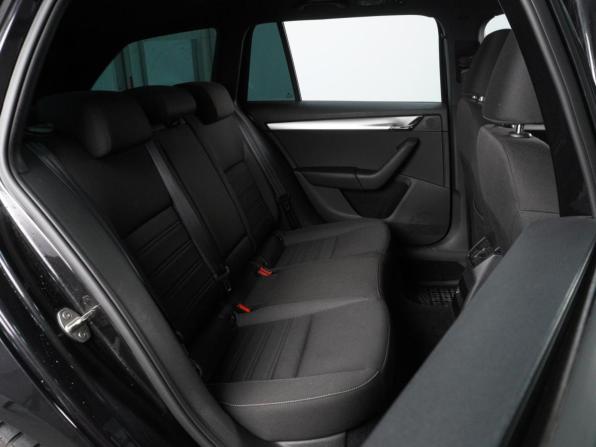 Skoda Octavia III (A7) Рестайлинг с пробегом 2019 года, цена 2 689 000 рублей, 189246 км, универсал, Автокод Объявления