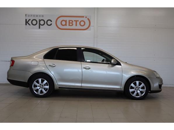 Volkswagen Jetta V с пробегом 2006 года, цена 439 000 рублей, 252203 км, седан, Автокод Объявления