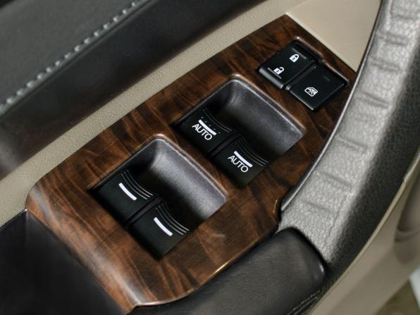 Acura ZDX с пробегом 2010 года, цена 1 849 995 рублей, 156800 км, внедорожник, Автокод Объявления