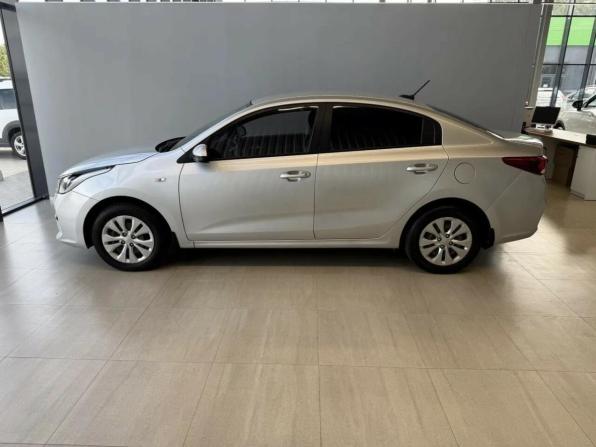 Kia Rio IV с пробегом 2017 года, цена 1 349 000 рублей, 100000 км, седан, Автокод Объявления