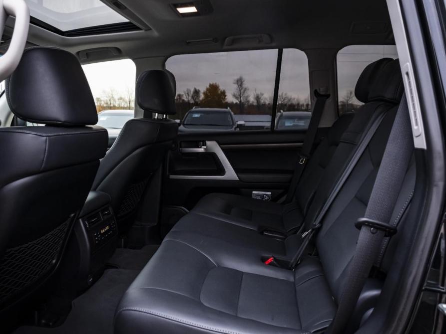 Toyota Land Cruiser 200 Series Рестайлинг 2 Москва  - изображение 18