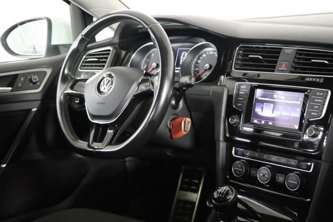 Volkswagen Golf VII с пробегом 2014 года, цена 949 990 рублей, 202851 км, хэтчбек, Автокод Объявления