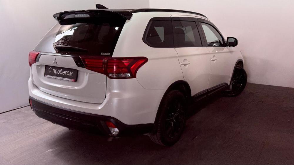 Mitsubishi Outlander III Рестайлинг 3 Санкт-Петербург  - изображение 6